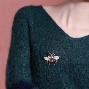 Designer Pearl Bee Inspired Statement Ladies Fashion Brooch Pin